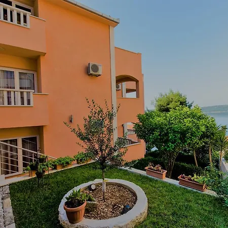 Tonina Apartman Trogir